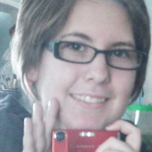 Meet your Posher, Caitlin